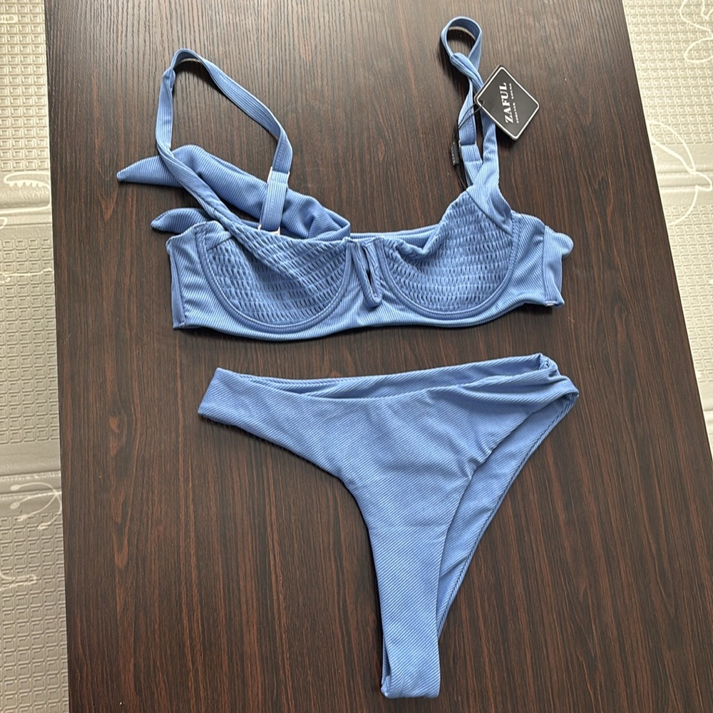 Zaful cool blue ribbed bikini Sz 6 New!